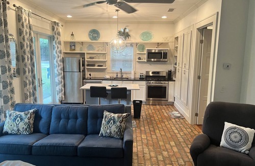 Pensacola Apartment | Private guest apartment minutes from beach