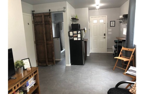 Oklahoma City House | Private Guest House loft in NW OKC