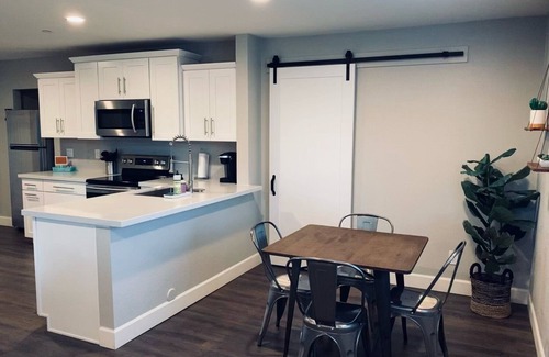 Lehi House | Private Guest House in Mesa near Scottsdale, Tempe and Phoenix.