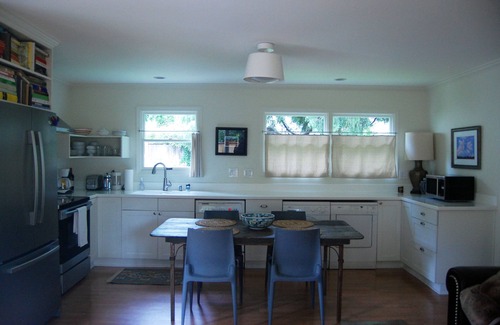 First Addition Cottage | Private guest house in the first addition Lake Oswego