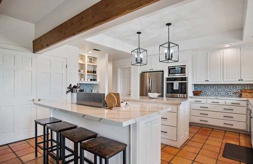 Paso Robles House | Private guest house on 40 acres with pool, spa, & game room