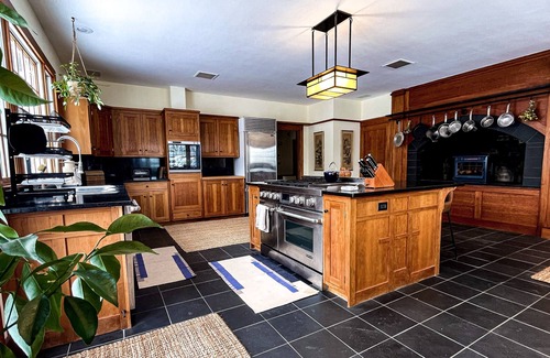 Plainfield House | Private Guesthouse Getaway at Blue Forest Farm - 360+ acres