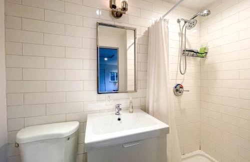 Cedar Heights Apartment | Private Guesthouse North Sandpoint