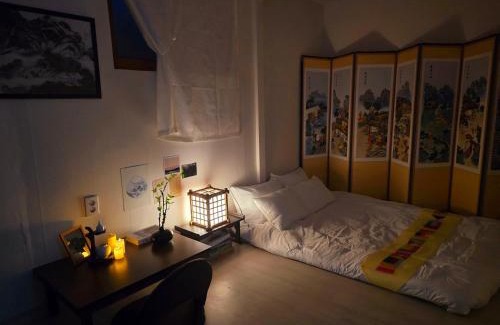 Jegi-dong House | #Private Hanok #3rooms #Barbecue #Rooftop sunbed #Korea University Station