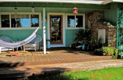 Healdsburg House | Private Healdsburg Retreat, 1.5 walk to town Plaza, nearby bus shuttle