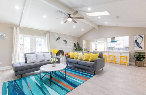 Richardson House | Private Heated Large Pool and Spa, Cornhole, Foosball, Grill, Dart, Games