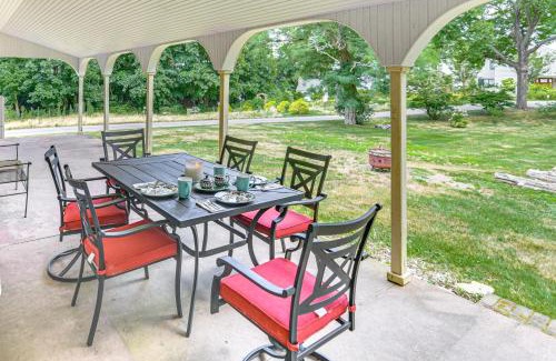 Plymouth House | Private Heated Pool Family Cottage in Plymouth!