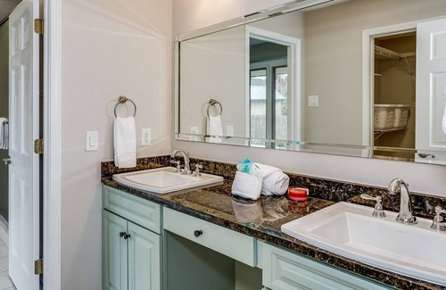Grande Lagoon Lakes House | Private Heated Pool, Hot Tub, Game room, Kayaks | Minutes to the Beach | The BEST Home for Families