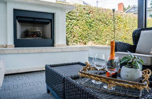 Placentia House | Private Heated Pool Oasis/Disney/Retro Arcade/Gym