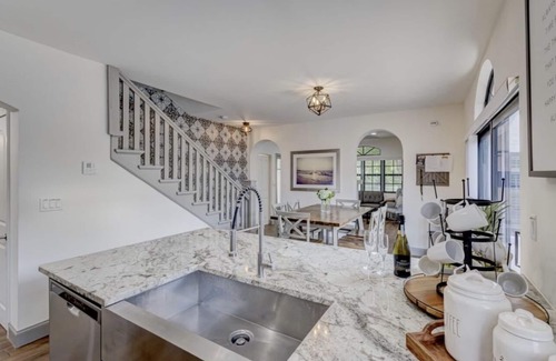 Mango Groves House | Private Heated Pool Downtown Retreat - 1 Mile to Beach