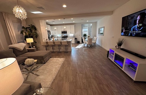 Apache Junction House | Private heated pool! 3 bed 2 bath home next to the Superstition Mountains!