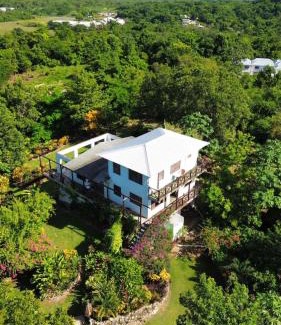 Orange Bay Apartment | Private Hilltop - Garden Apartment - Orange Bay