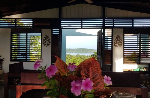 Orange Bay House | Private hilltop jungle villa