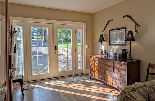 Bristol House | Private Historic House, in Downtown Bristol Virginia!
