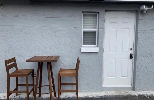Little Ranches Apartment | Private Hollywood APT Near Beach Airport & Casino