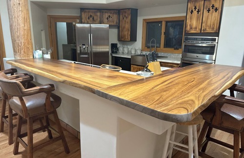 Mesa del Oro House | Private home against Superstition Mountains