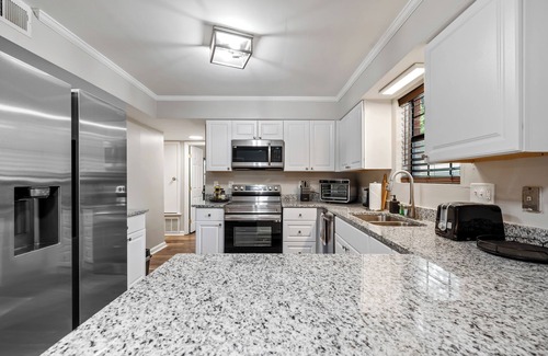 Pooler House | Private Home in Pooler, Mins from SVA Airport + Pet Friendly