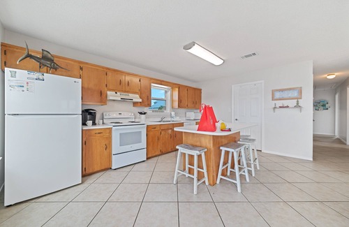 Fort Morgan Pines House | PRIVATE HOME, QUIET AREA, PERFECT GETAWAY, WATER VIEWS