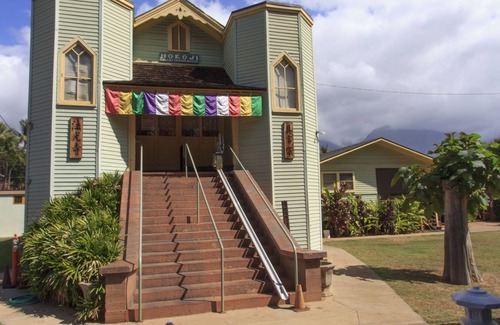 Historic Lahaina Front Street Cottage | Private Home; Walk to the Heart of Lahaina Towns Shops, Restaurants, and Harbor!