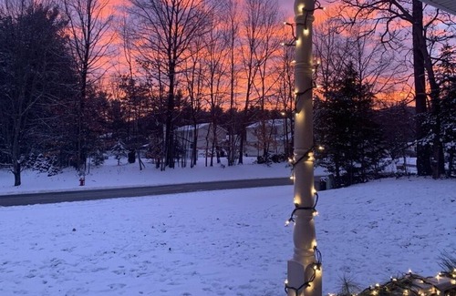 West Glens Falls House | Private home with Hot tub minutes to Ski Resort