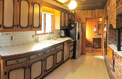 Gilford House | Private Home with Large Indoor pool- Perfect for Summer Fun, Fall Foliage & Ski