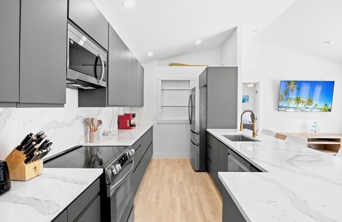 Anna Maria House | Private Home with Pool and Spa, 2 Blocks to Beach and Guest Suite!