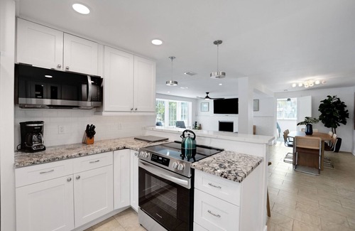 Siesta Key Village House | Private Home with Pool and Sundeck!