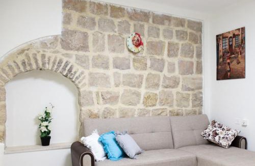 Nachlaot Hostel | Private Hostel - Best location