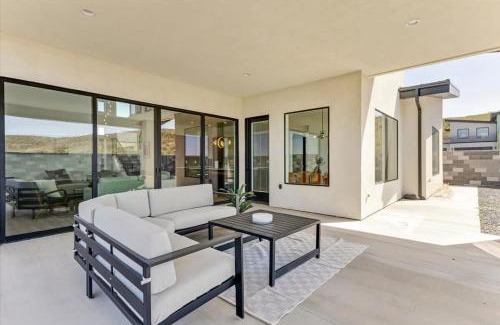 Hurricane House | Private Hot Tub By Sand Hollow & BBQ Grill