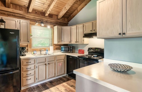Pigeon Forge Cabin | Private Hot Tub - Charming Cabin - Woodland Setting - No Scary Roads - Gazebo