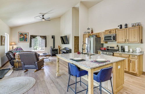 Garfield Apartment | Private Hot Tub & Mountain Views: Duplex in Salida