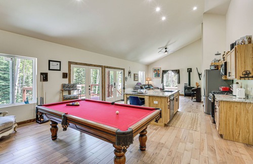 Garfield Apartment | Private Hot Tub & Mountain Views: Duplex in Salida