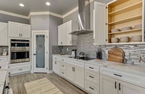 Hurricane House | Private Hot tub, Sand Hollow & Pet Friendly!