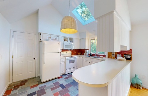 Harwich House | Private house near Long Pond and trails with kayaks, bikes, W/D, and AC