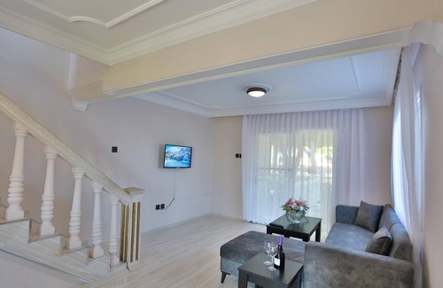 Karavas Villa | Private House with Common Pool in Kyrenia