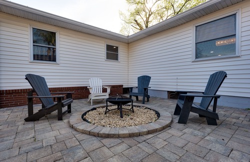 Jacksonville House | Private house with pool and patio outdoor grill