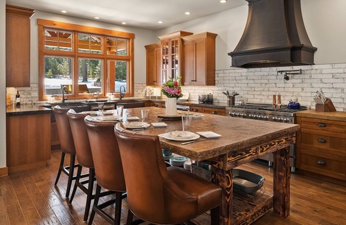 Cle Elum House | Private Indoor Pool! The Northwest's most unique vacation experience!