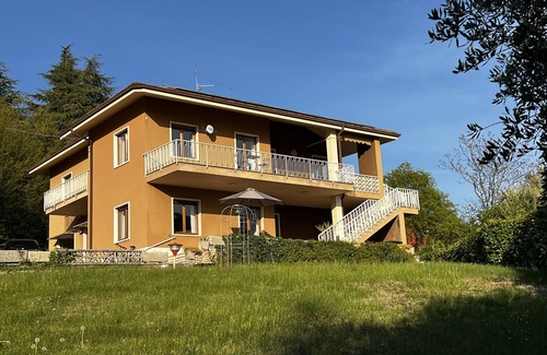 Caprino Veronese House | Private garden, tranquility and privacy