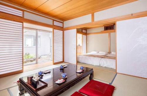 Jujo Apartment | Private Japanese garden,130m2, Ikebukuro Shinjuku Shibuya 5-15min , 200 restaurants nearby, 7-11 in front
