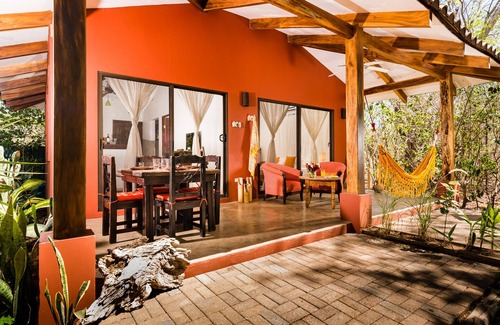 Palm Beach Estates House | Private Jungle Beach Surfhouse>Fast WIFI>Equipped Kitchen>Laundry>Fenced>Parking