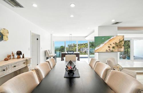 Sherman Oaks House | Private LA Oasis Near Hiking Remote-Work Hub