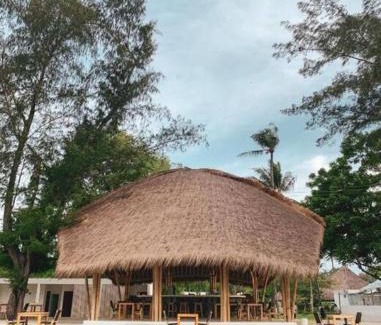 Gili Air Villa | Private Lagoon House 7 BR in The Beach Front CYN
