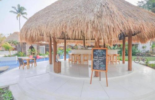 Gili Air Villa | Private Lagoon House 7 BR in The Beach Front CYN