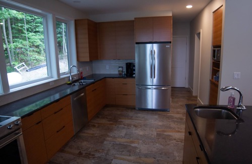 Trumansburg House | Private Lake House on Cayuga Lake in wine country near Taughannock Park