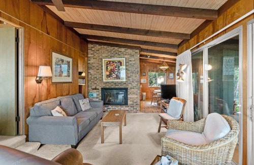 Holland House | Private Lake Michigan Beach Access