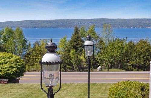 Petoskey House | Private Lakefront Cabin with Amazing Lakeviews