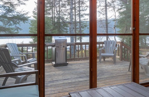 Primrose House | Private lakefront home on gorgeous Kenai Lake!