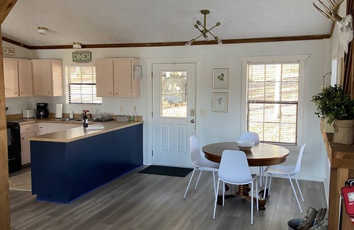 Lake Oconee House | Private Lakefront Oconee cottage! Great View & Location! Peaceful Retreat
