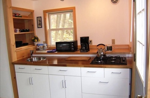 Lakeville House | Private Lakeville/Salisbury Converted Barn