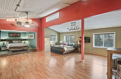 Palmer Apartment | Private Lazy Mountain Getaway